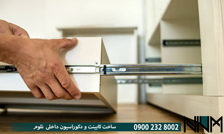 عدم تنظیم صحیح لولاها